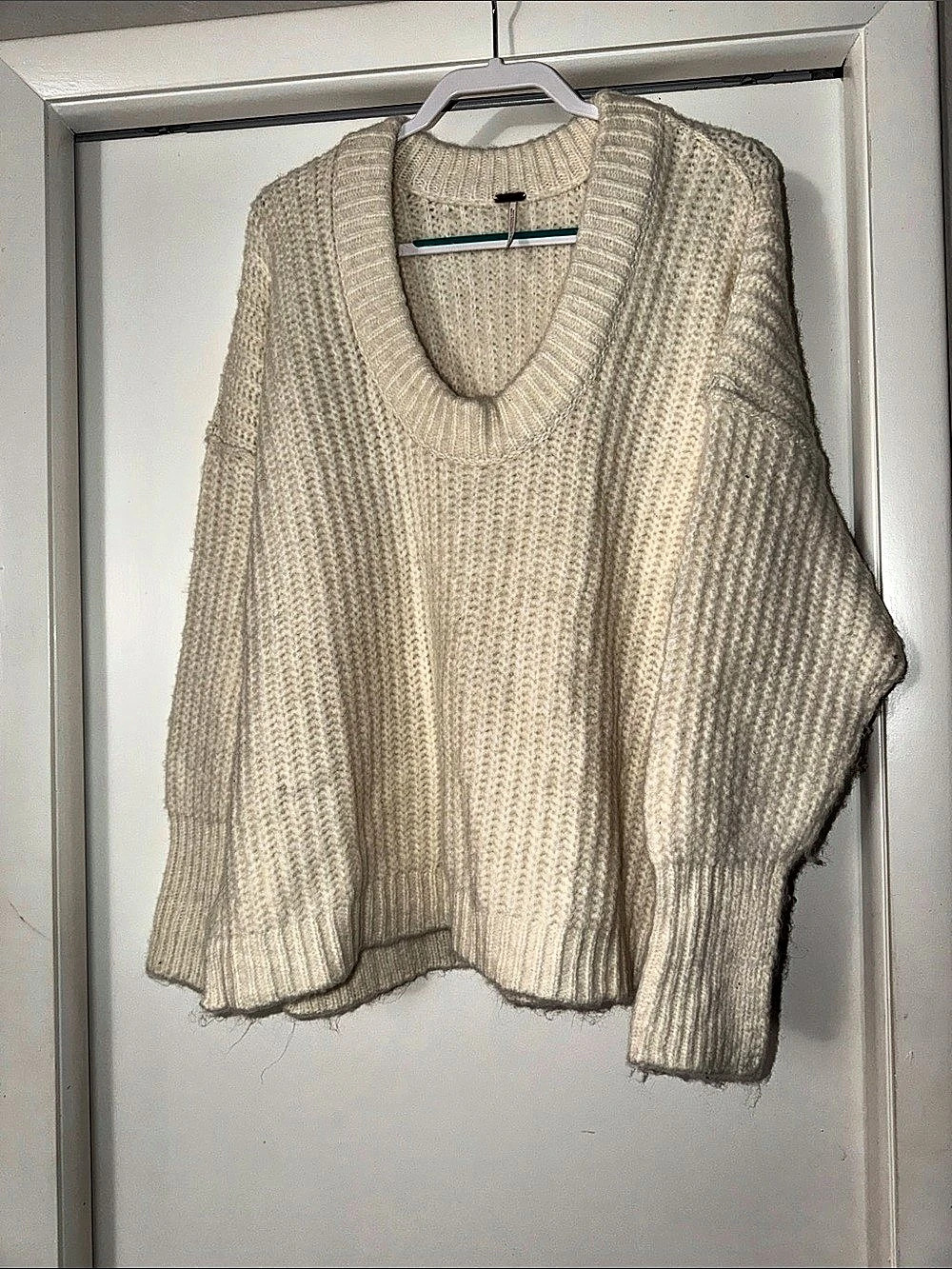 Free People Blue Bell V-Neck Sweater Cream Small